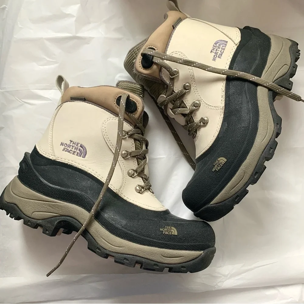 The Northface Waterproof Insulated Winter Boots Snow Hiking Womens 7 - 7.5